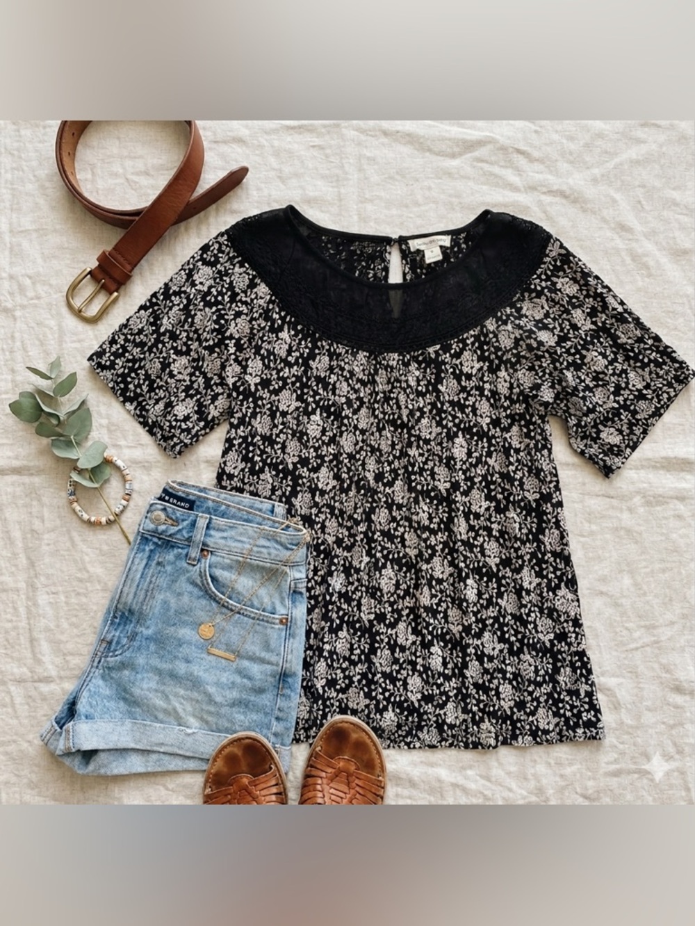 Lucky Brand • Women’s Short Sleeve Blouse • Size Small